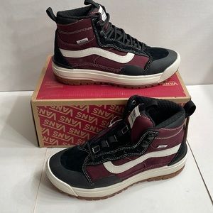 Vans Ultrarange Exo Hi all weather Mte black burgundy